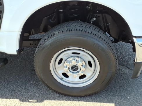 Certified 2024 Ford F350 XL w/ FX4 Off-Road Package AWD/4WD image 9