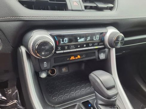 Used 2023 Toyota RAV4 XLE image 21