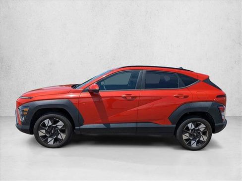 Used 2024 Hyundai Kona SEL AWD/4WD image 8