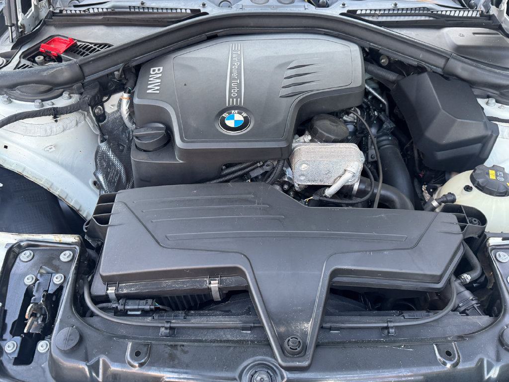 Used 2016 BMW 328i xDrive Sedan AWD/4WD image 25