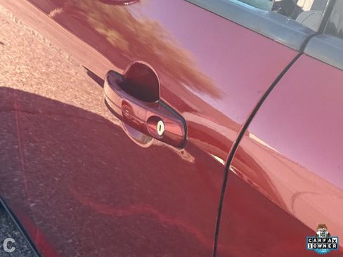 Used 2018 Ford Focus SE FWD image 14