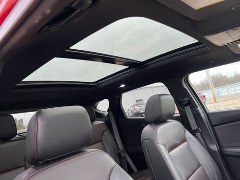 Used 2023 Chevrolet Blazer RS w/ Enhanced Convenience Package image 16