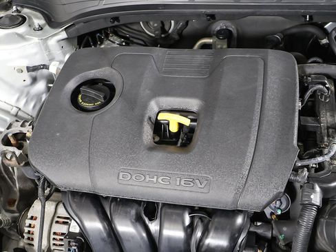 Used 2019 Kia Forte S image 12