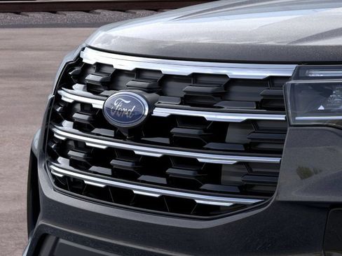 New 2026 Ford Explorer Active w/ Active Comfort Package AWD/4WD image 17