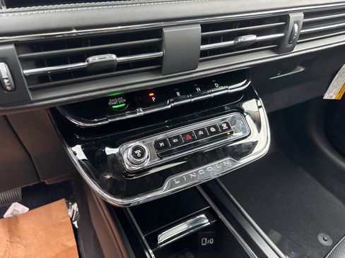 New 2026 Lincoln Corsair Reserve image 22