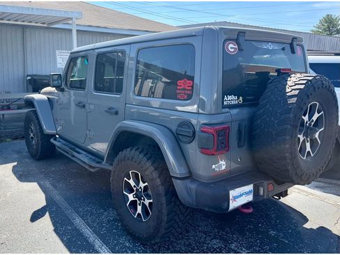 Used 2019 Jeep Wrangler Unlimited Rubicon image 2
