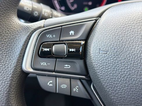 Used 2019 Honda Accord EX image 26