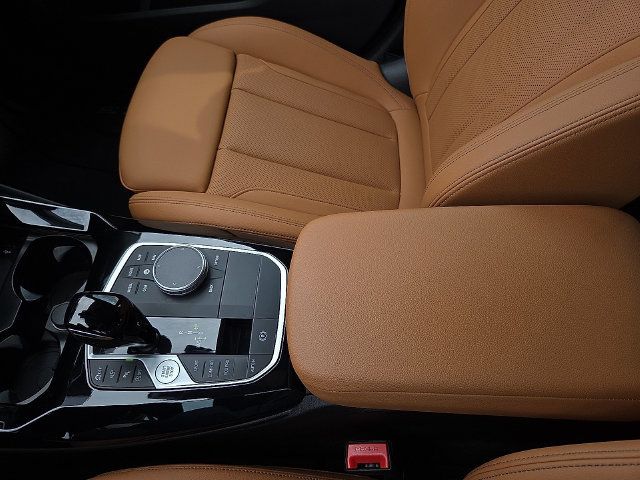 Used 2024 BMW X3 sDrive30i w/ Premium Package w/ZPA RWD image 29