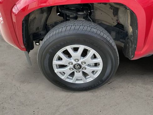 Used 2024 Toyota Tacoma SR5 AWD/4WD image 14