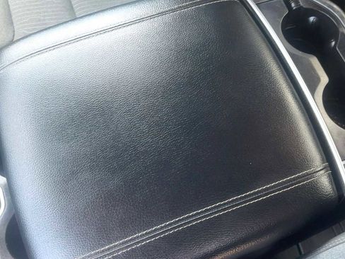 Used 2022 RAM 1500 Big Horn AWD/4WD image 25