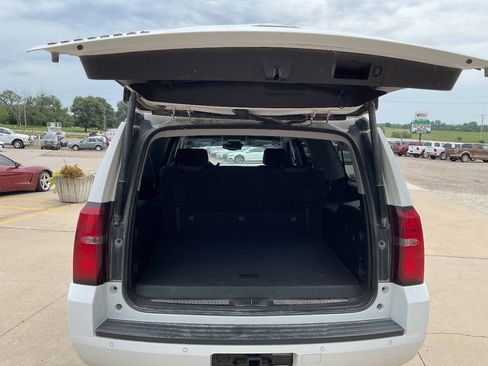 Used 2017 Chevrolet Suburban LT AWD/4WD image 11