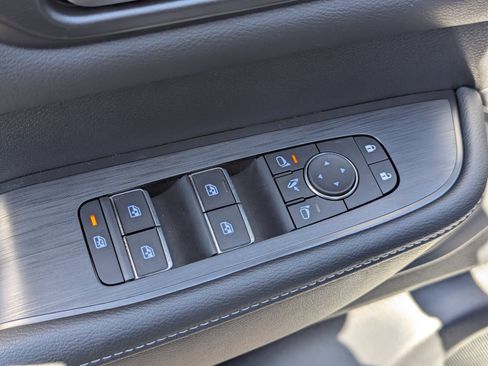 New 2025 Nissan Armada PRO-4X image 15