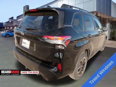 Used 2025 Subaru Forester Premium w/ Convenience Package #1 image 9