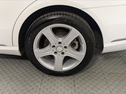 Used 2015 Mercedes-Benz E 350 Sedan w/ Premium 1 Package image 38