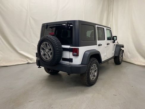 Used 2016 Jeep Wrangler Unlimited Rubicon w/ Connectivity Group AWD/4WD image 6