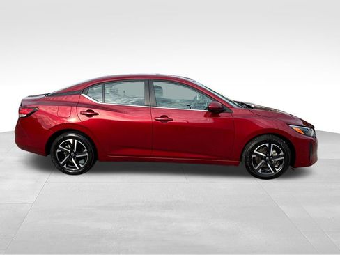 Used 2024 Nissan Sentra SV FWD image 7