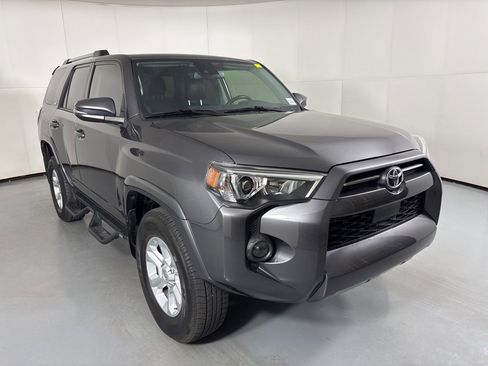 Used 2023 Toyota 4Runner SR5 Premium image 2