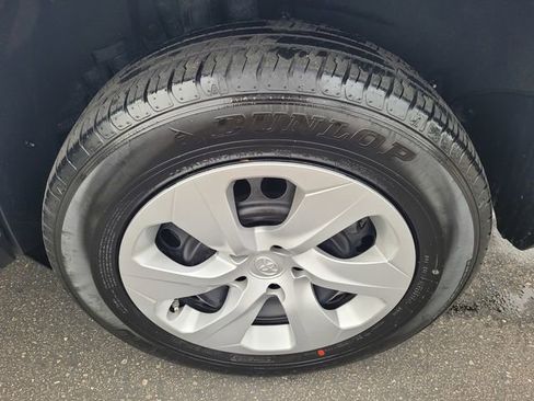 Used 2024 Toyota RAV4 LE image 23