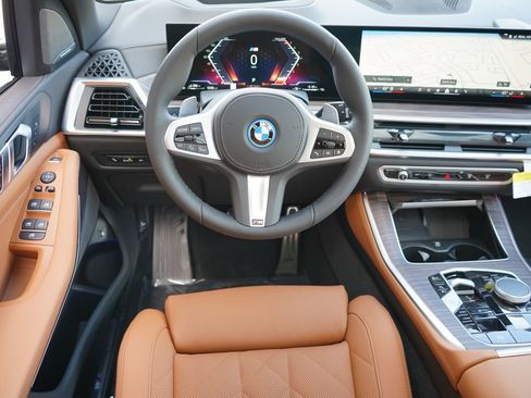New 2026 BMW X5 xDrive50e w/ M Sport Package image 16