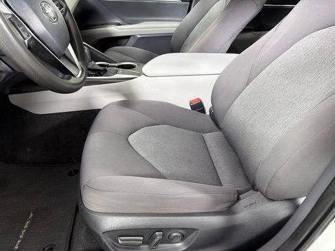 Used 2023 Toyota Camry LE w/ Convenience Package FWD image 10