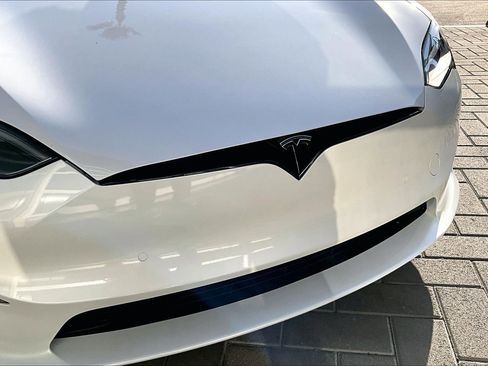 Used 2022 Tesla Model S image 29