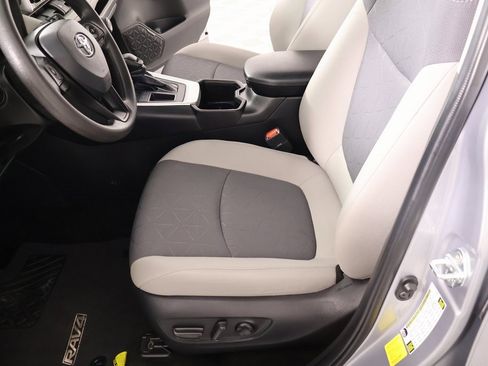 Used 2024 Toyota RAV4 XLE image 10