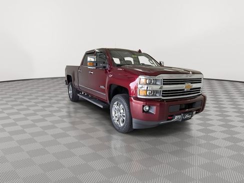 Used 2016 Chevrolet Silverado 2500 High Country w/ Duramax Plus Package AWD/4WD image 2
