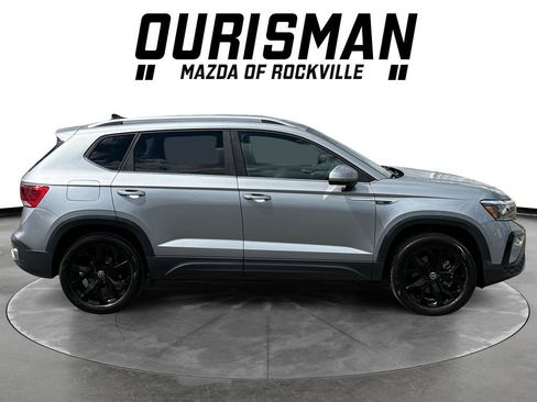 Used 2023 Volkswagen Taos SE w/ Black Wheel Package AWD/4WD image 7