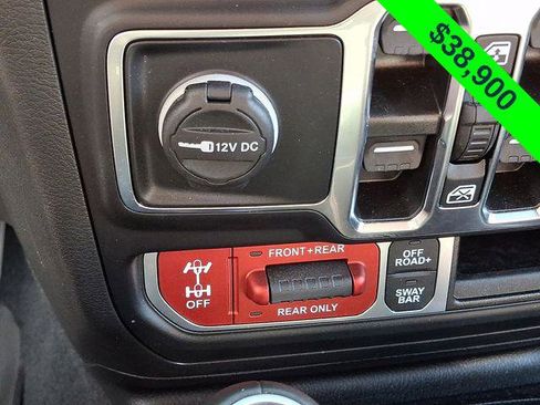 Certified 2022 Jeep Wrangler Unlimited Rubicon w/ Cold Weather Group AWD/4WD image 25