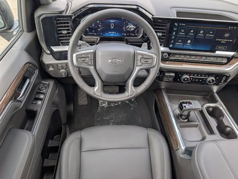 New 2026 Chevrolet Silverado 1500 LT Trail Boss w/ LT Trail Boss Premium Package AWD/4WD image 11
