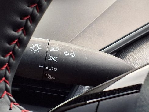 Used 2026 Toyota Prius Plug-In Hybrid w/ Limited Premium Package FWD image 18