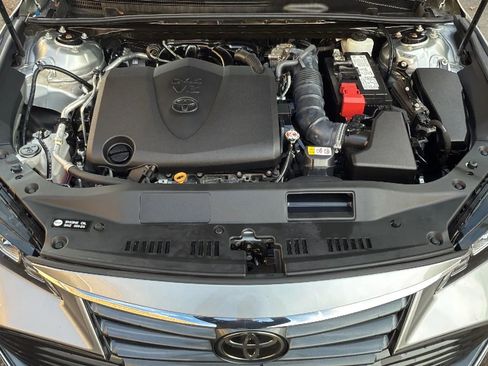 Used 2022 Toyota Avalon XLE FWD image 24