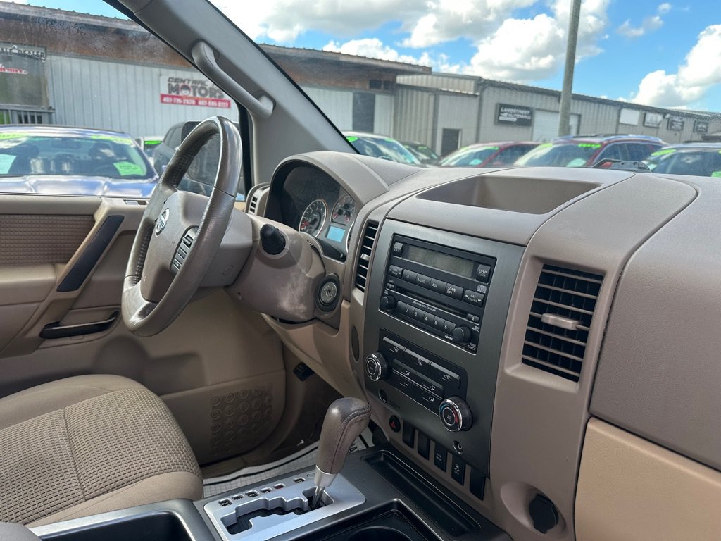 Used 2012 Nissan Titan SV w/ SV Value Truck Pkg RWD image 8