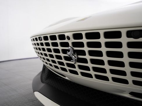 Certified 2025 Ferrari Roma Spider RWD image 13