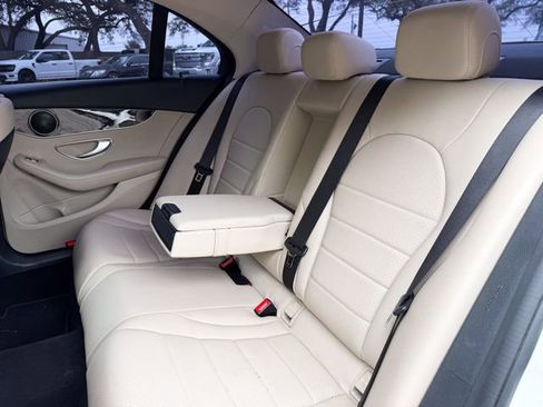 Used 2019 Mercedes-Benz C 300 Sedan image 18