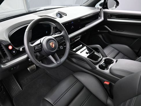 New 2026 Porsche Cayenne S AWD/4WD image 4
