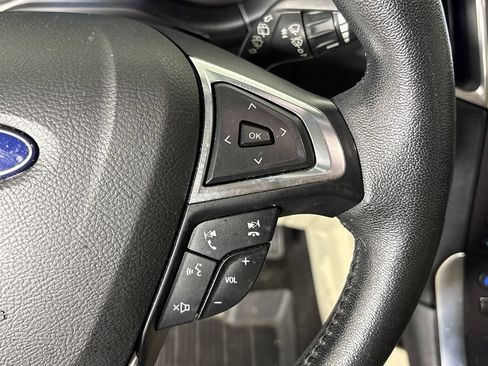 Certified 2019 Ford Edge Titanium w/ Equipment Group 301A FWD image 19