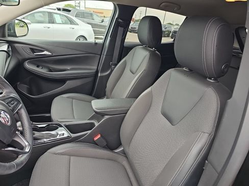 Used 2023 Buick Encore GX Select w/ Sport Touring Package FWD image 10