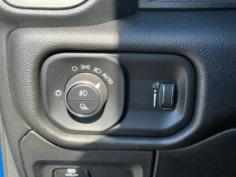 Used 2025 RAM 1500 Classic Warlock AWD/4WD image 22