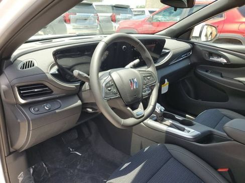 New 2026 Buick Envista Sport Touring w/ Convenience I Package FWD image 19
