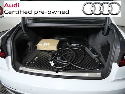 Used 2021 Audi A8 L 3.0T w/ Luxury Package image 10