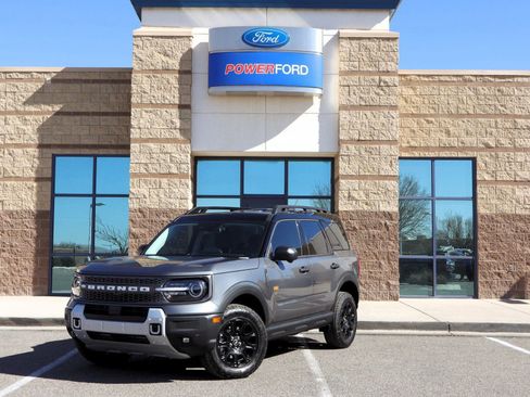 New 2025 Ford Bronco Sport Badlands image 2
