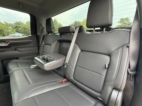 Used 2026 GMC Sierra 1500 SLT AWD/4WD image 28