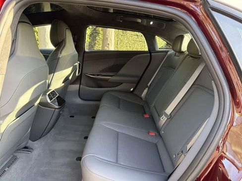 Used 2024 Lucid Air Touring image 29