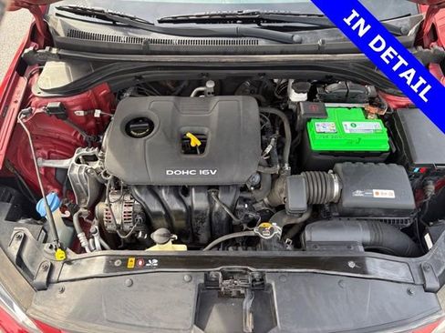 Used 2018 Hyundai Elantra SEL FWD image 28