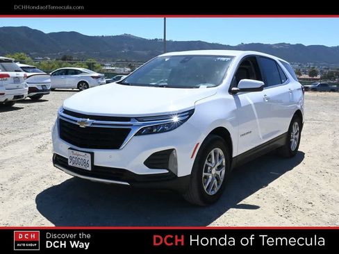 Used 2023 Chevrolet Equinox LT w/ Driver Convenience Package FWD image 1
