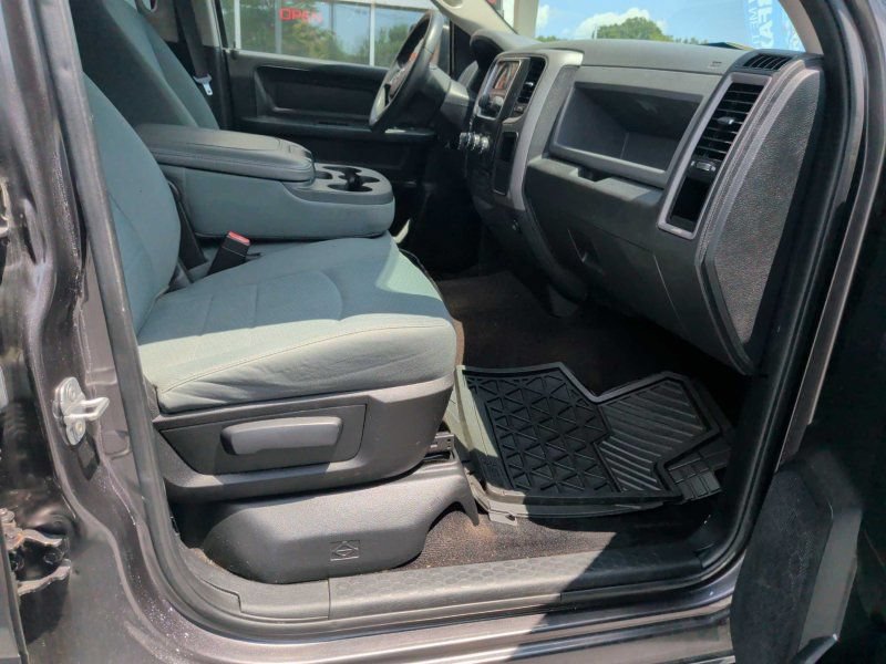 Used 2014 RAM 1500 Express RWD image 11