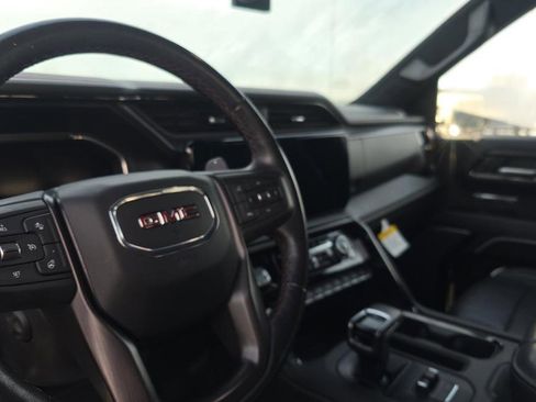 Used 2023 GMC Sierra 1500 AT4X image 15
