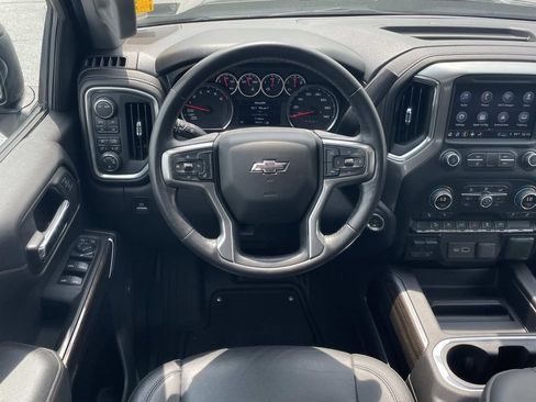 Used 2021 Chevrolet Silverado 1500 LT Trail Boss AWD/4WD image 13
