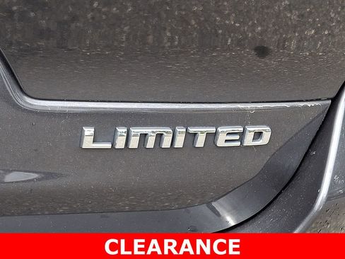 Used 2022 Jeep Grand Cherokee L Limited AWD/4WD image 31